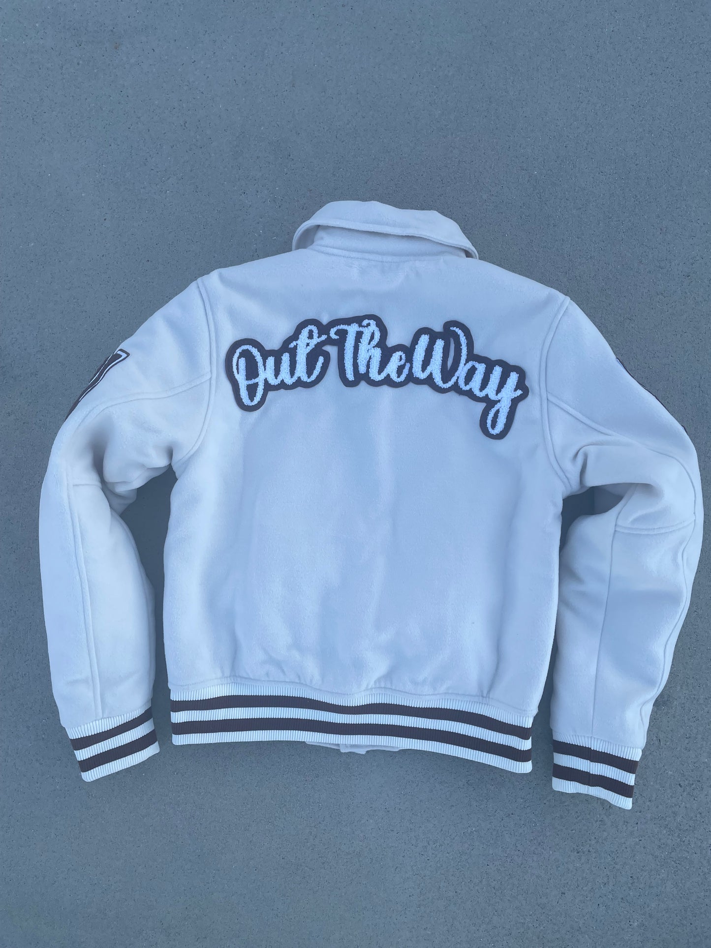 LWKY VARSITY JACKET V2 (CRÈME)