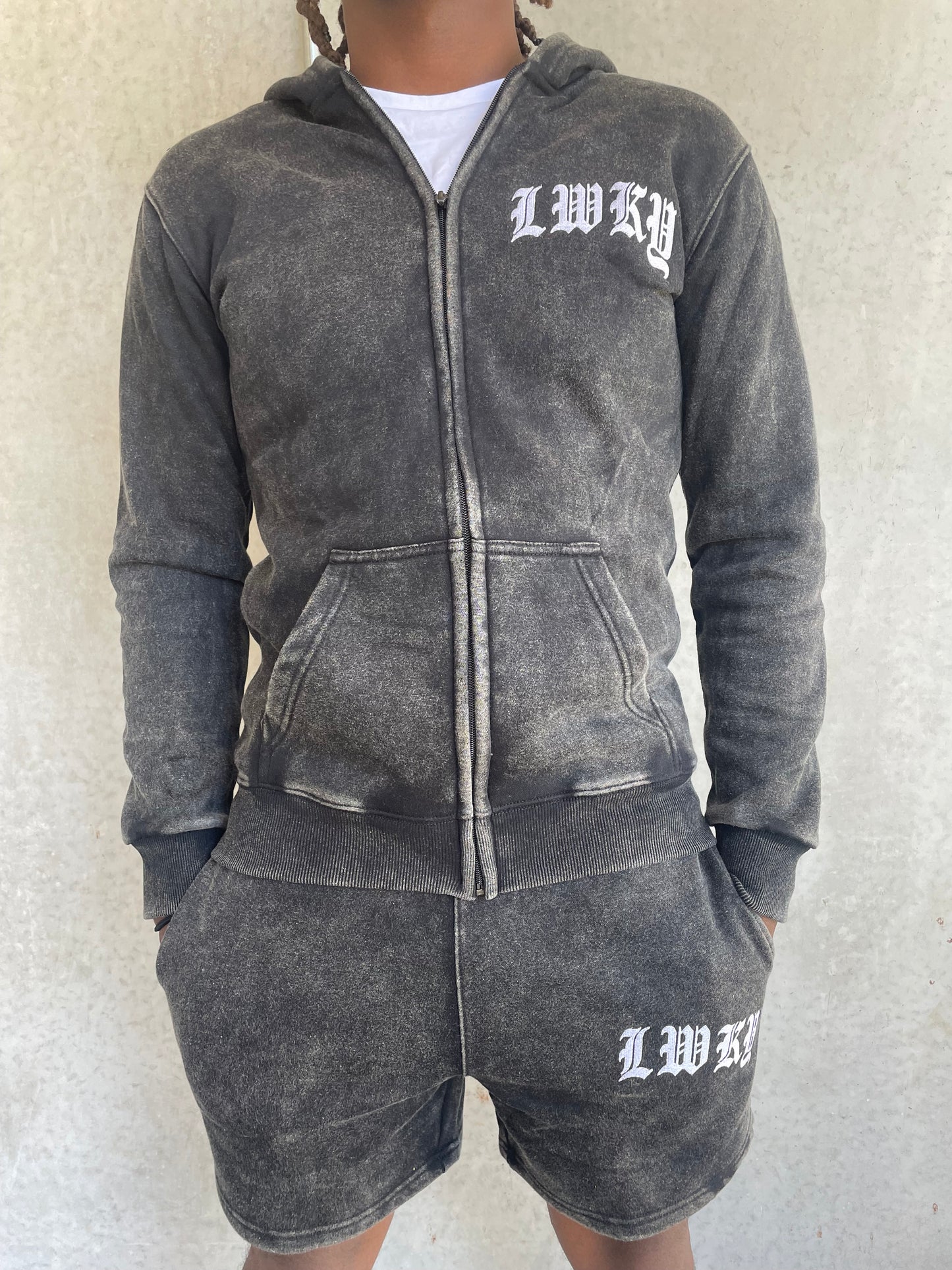 LWKY "OLD ENGLISH" ZIP UP (VINTAGE BLACK)
