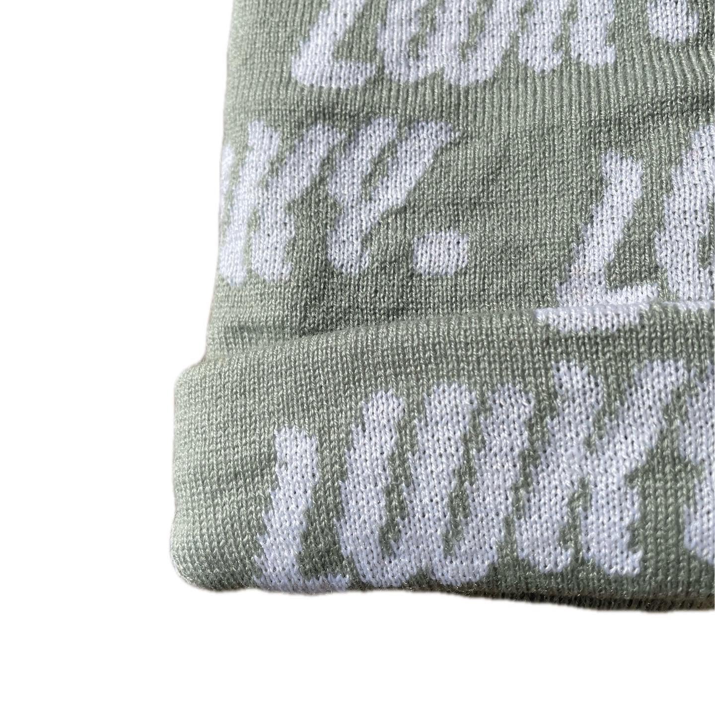 ALL OVER LWKY BEANIE (GREY/WHITE)