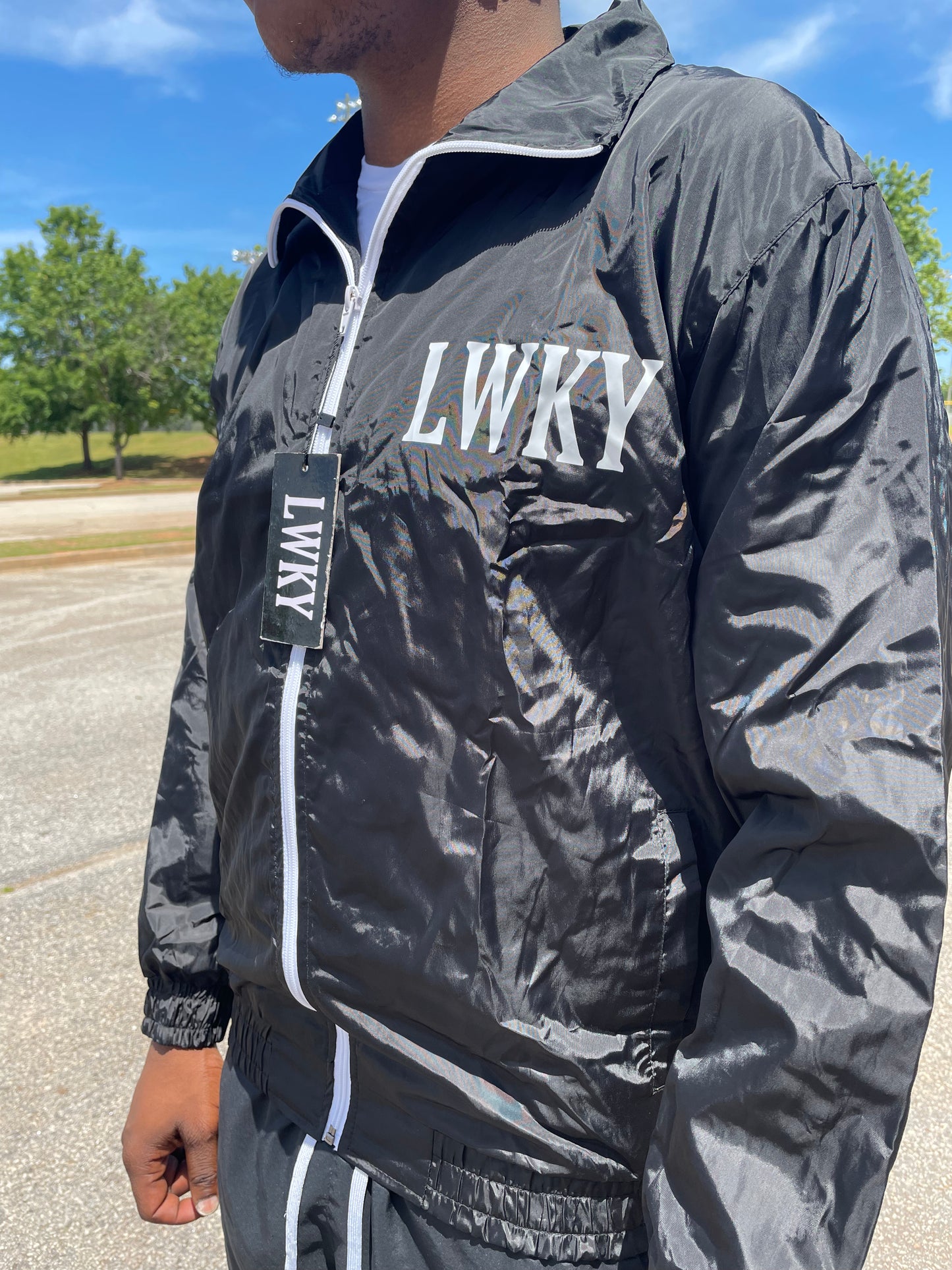 LWKY WINDBREAKER JACKET (BLACK)